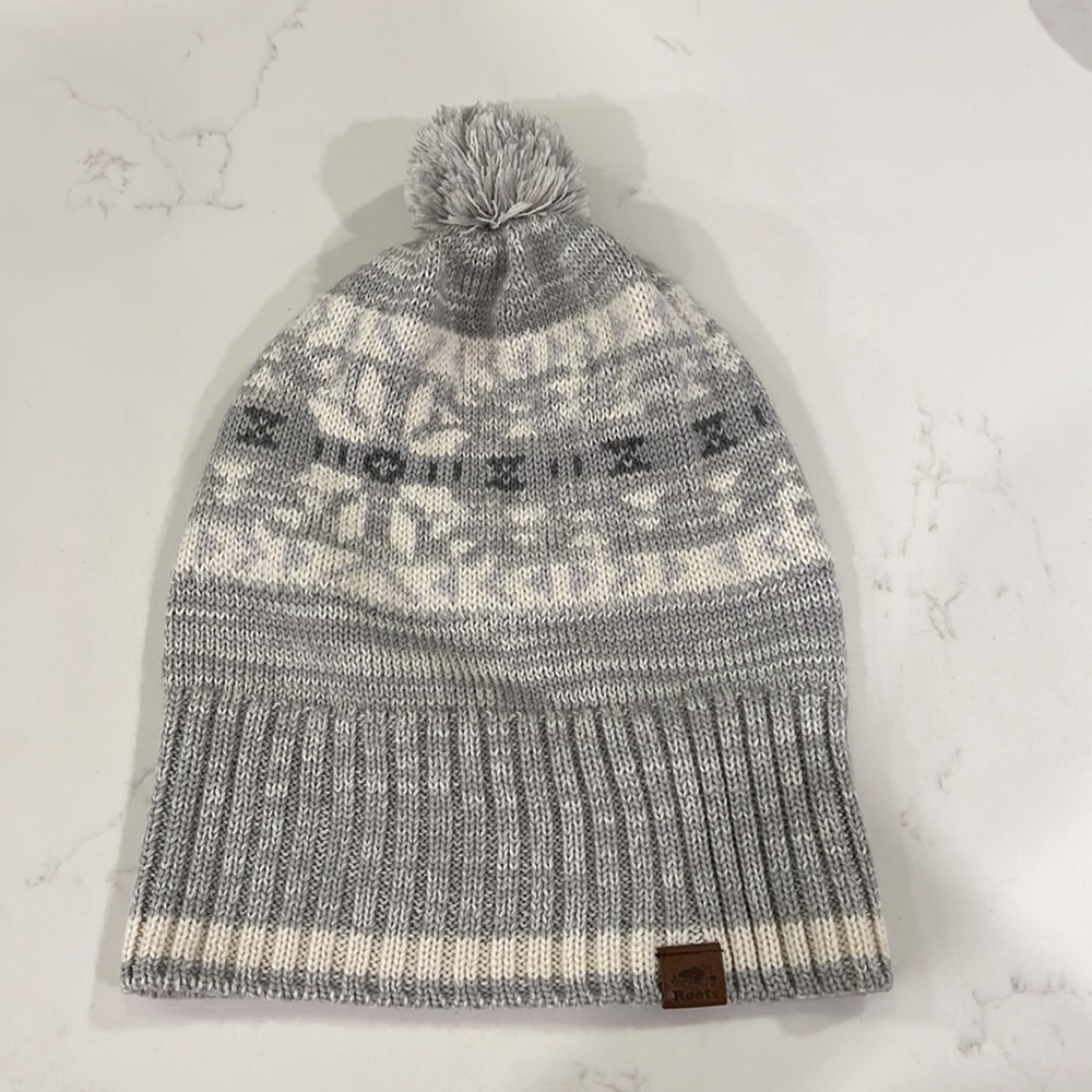 Roots toque - Picture 2 of 3